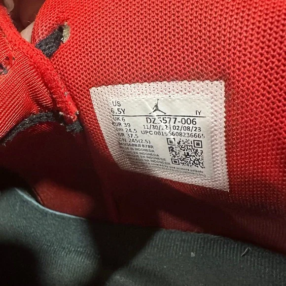 Jordan MVP Raptors Black University Red Purple Kids Sneakers 6.5Y DZ5577-006 - Picture 6 of 7